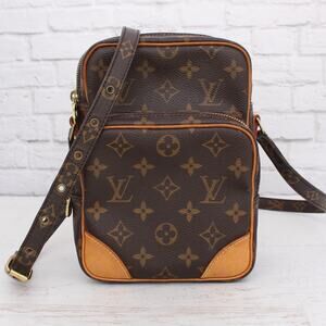 Louis Vuitton Amazon Crossbody Monogram Shoulder Bag Leather Small Purse A4060